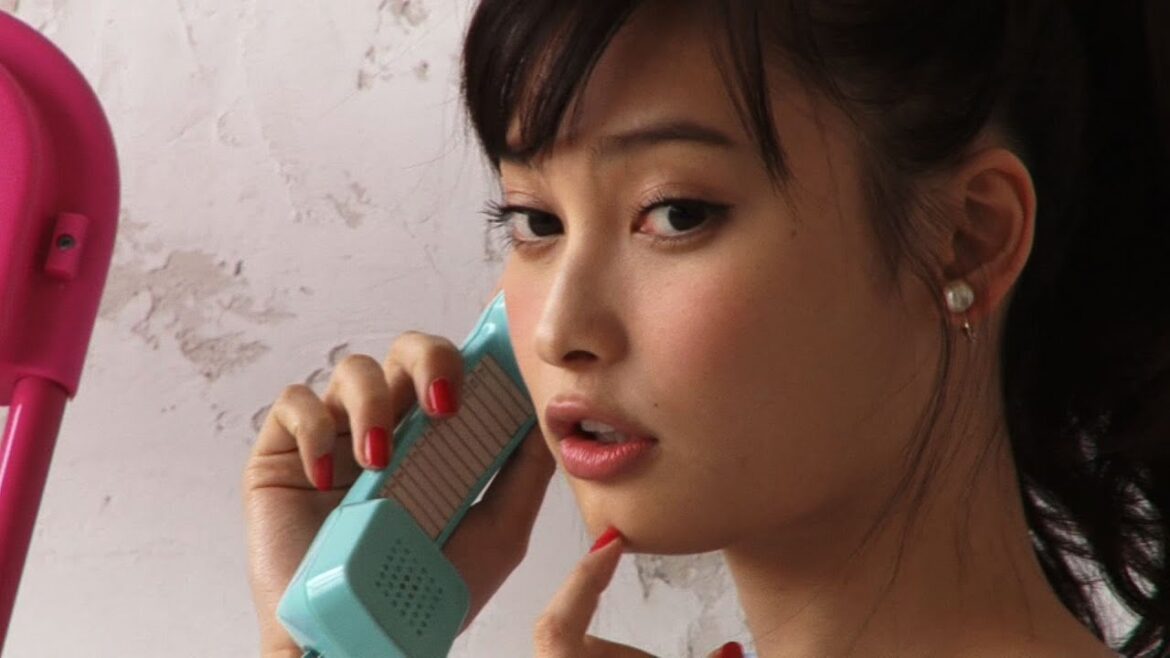 ノンノ４月号　“大政絢の色っぽ着回し２０”撮影をキャッチ！